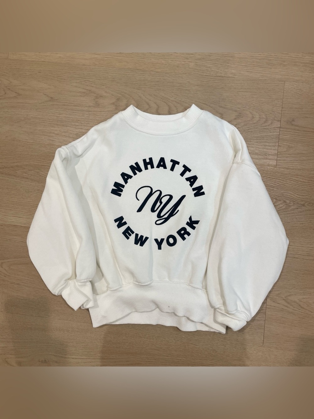 Zara Cream White 'Manhattan New York' Logo Sweatshirt